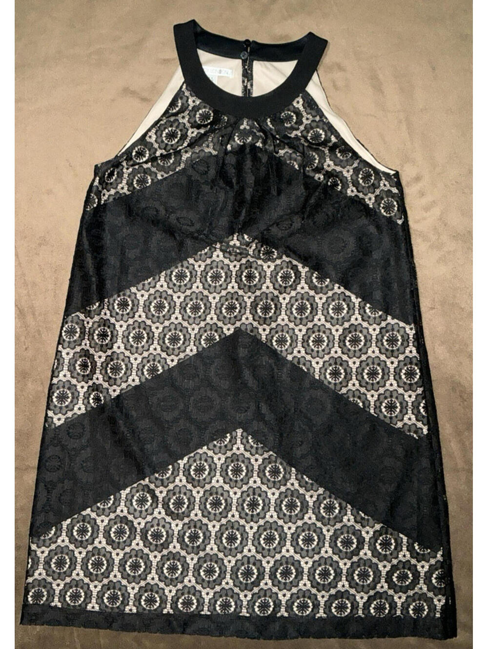 Maggy London Chevron Panel Lace in Black Nude Trapeze Lace Dress Sz 8 Fancy